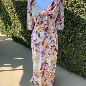 Floral Hawaiian Maxi Dress 🌺